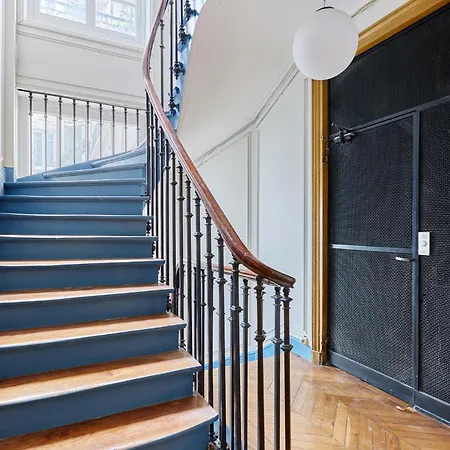 Exceptional 3 Bedrooms Heart Of By Prestige Apartamento *